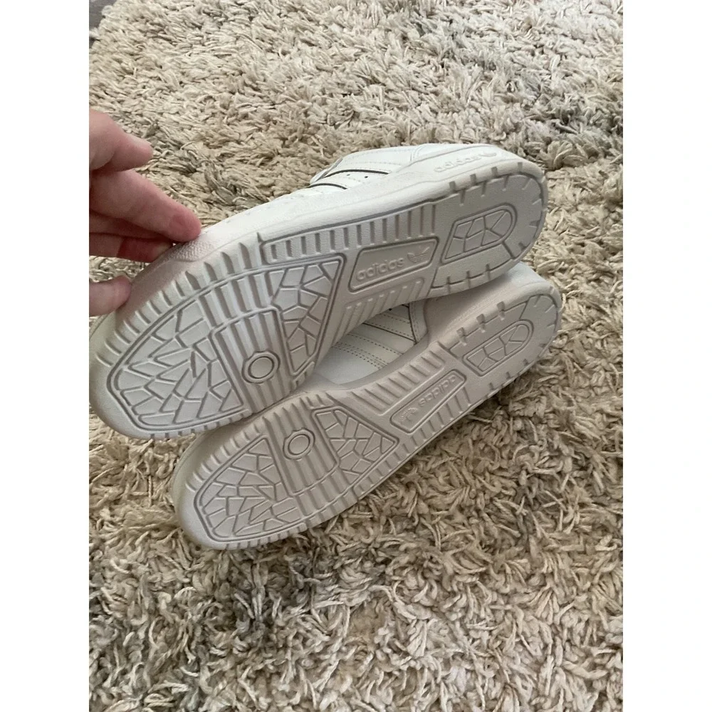Adidas Originals Rivalry Low W Womens White Leather Sneakers FV4225 Size 10